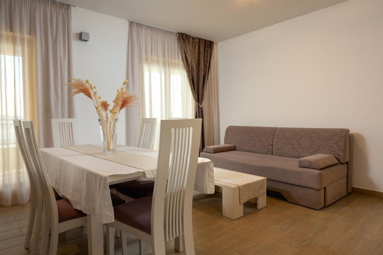 Apartments Lea Podstrana Exterior foto