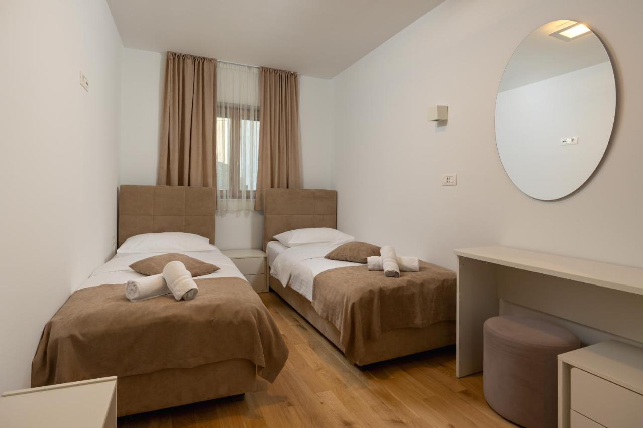 Apartments Lea Podstrana Exterior foto